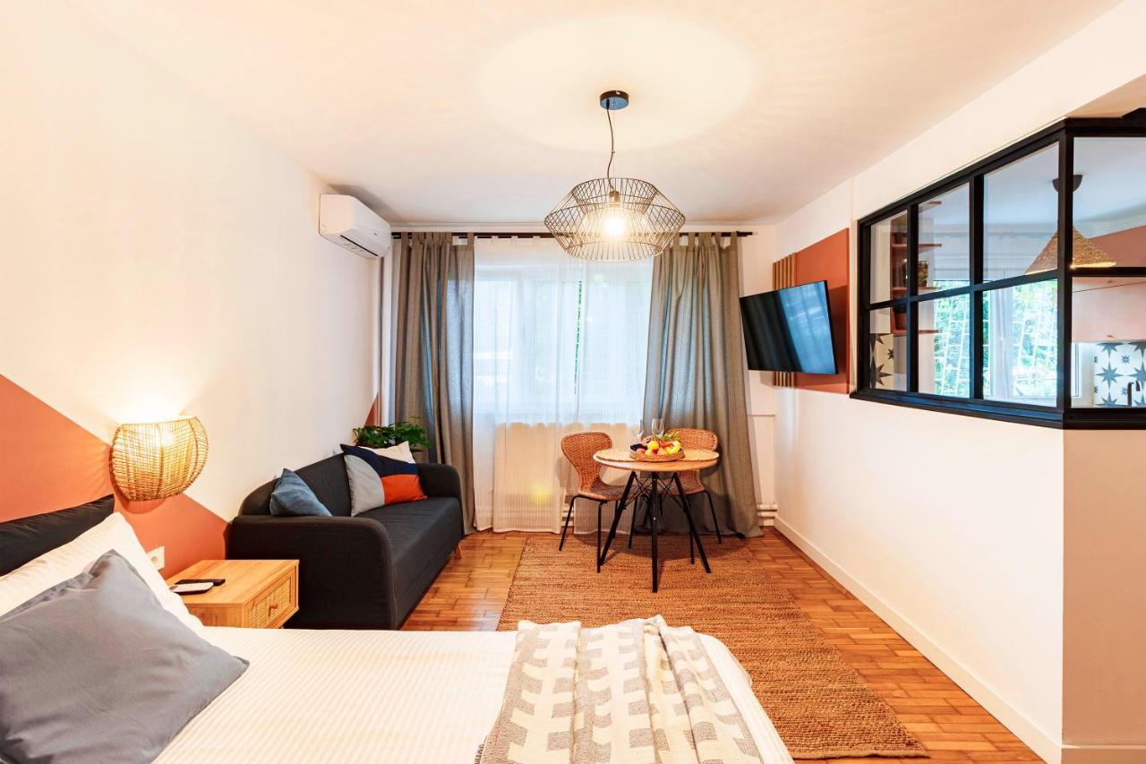 Central Modern Flat Near Metro & Park Apartment Букурещ Екстериор снимка